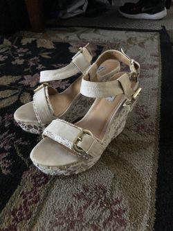 Wedges 7.5 used Good Condition