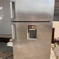 Refrigerator whirlpool stainless steel 33 wide 65 high