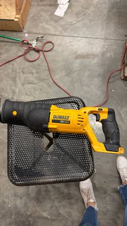 Reciprocating saw