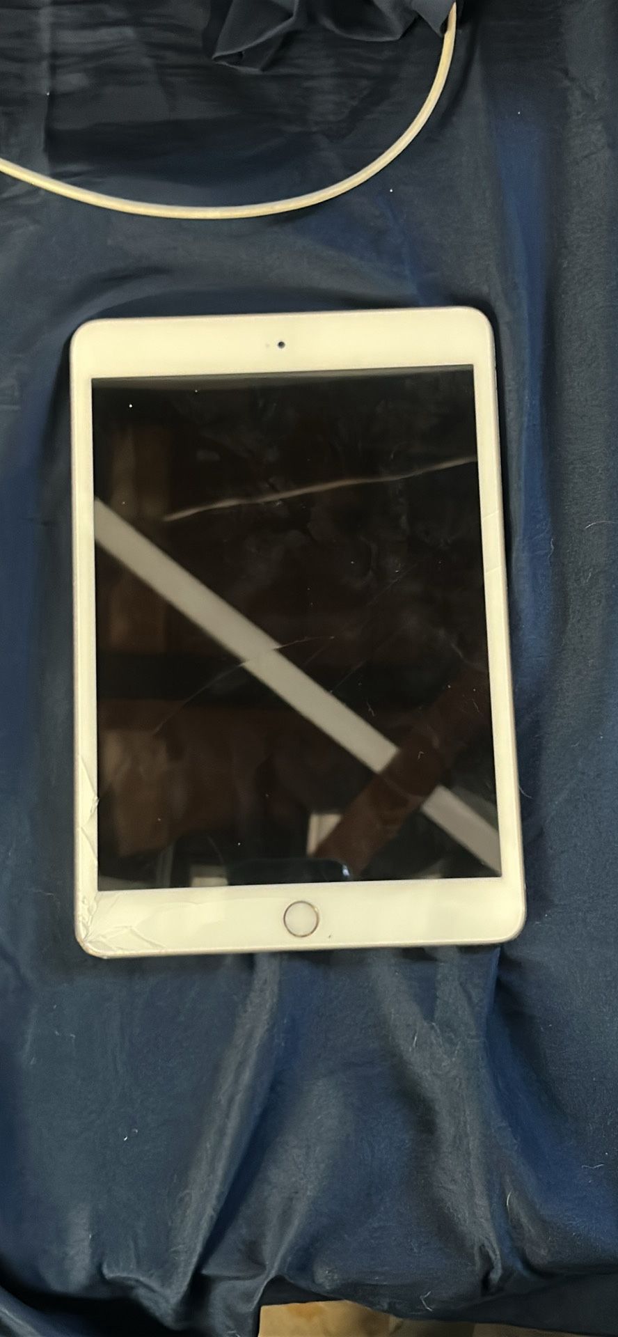 Ipad Mini (OPEN TO TRADES)