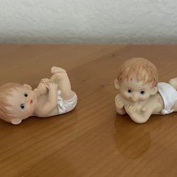 Collectible Vintage Carved Stone Babies Figures In Mint Conditions