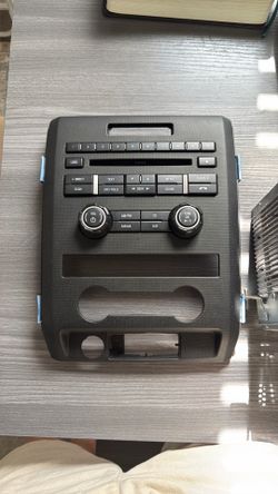 2014 Ford F-150 OEM head unit