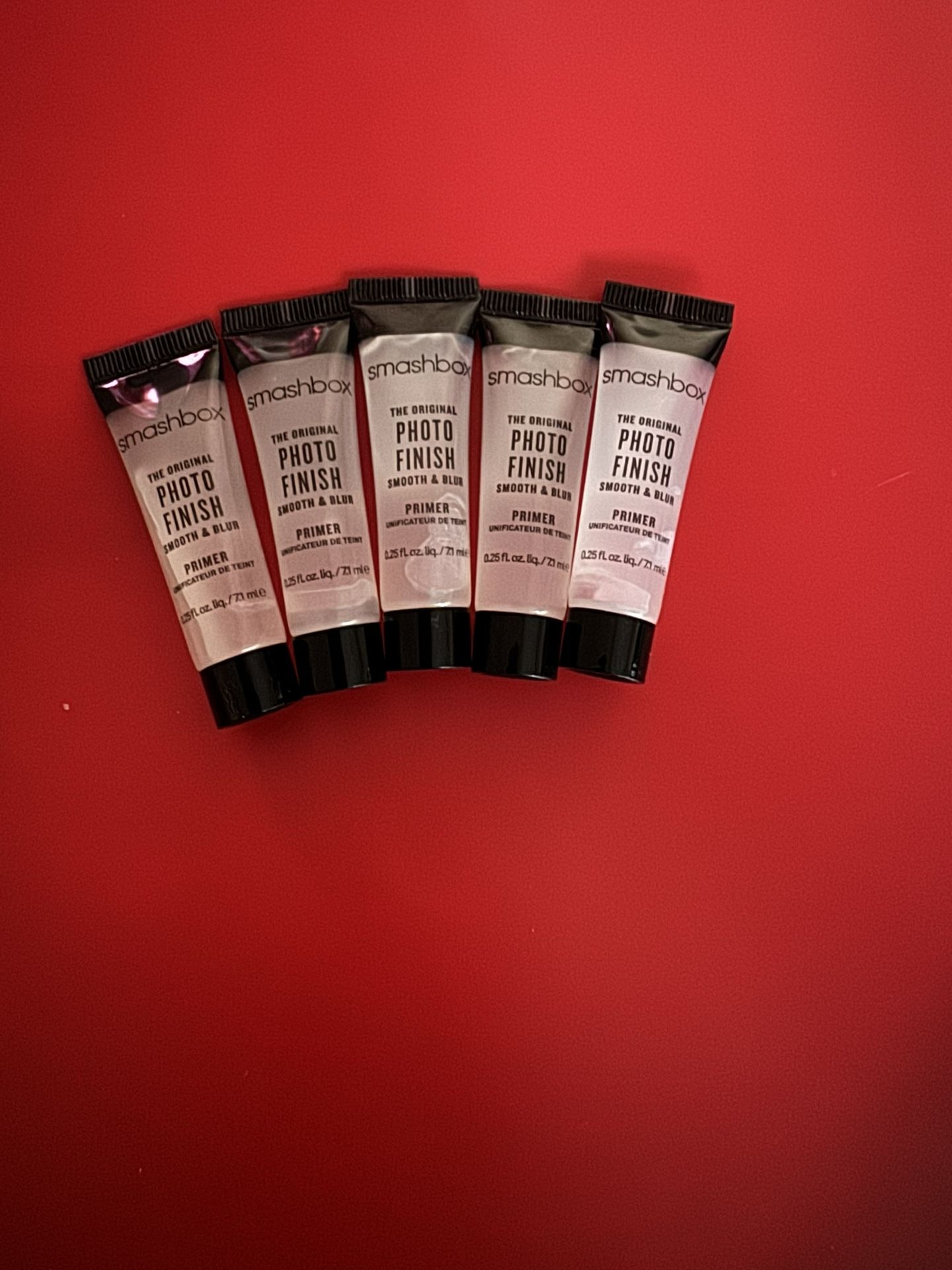Photo Finish Smooth & Blur Oil-Free Primer, 0.34 oz. Developed to help makeup look better and