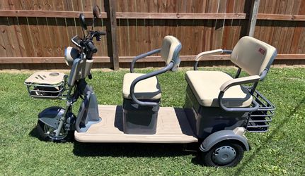 New 2025, 3 Wheel Electric Moped - Mini Golf Cart Trike
