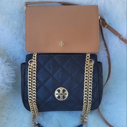 TORY BURCH ORIGINALES $180, POR LAS DOS. 