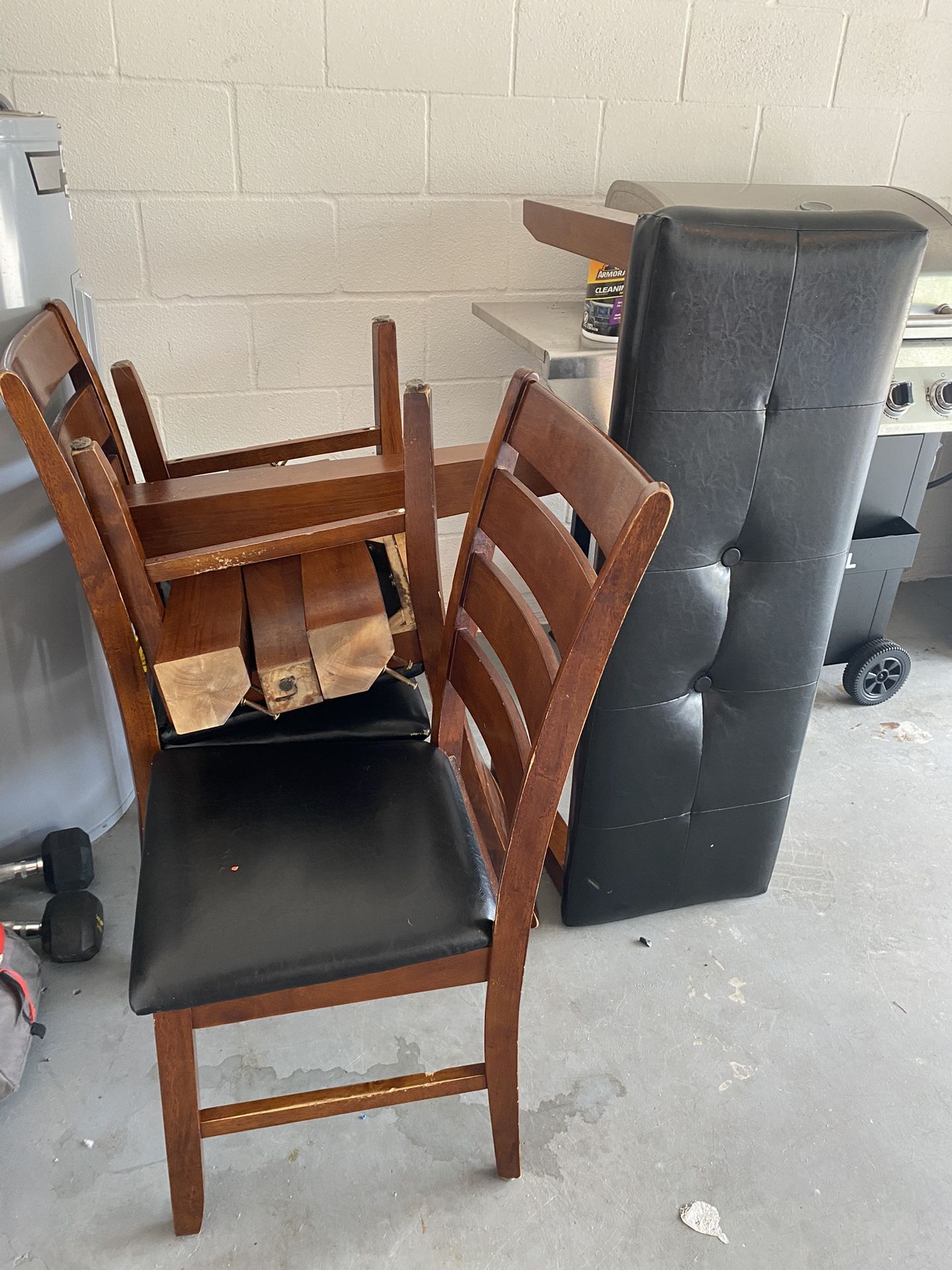 Free Dining Table