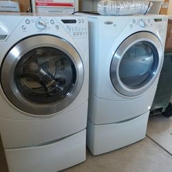 Whirlpool Washer Gas Dryer Set 