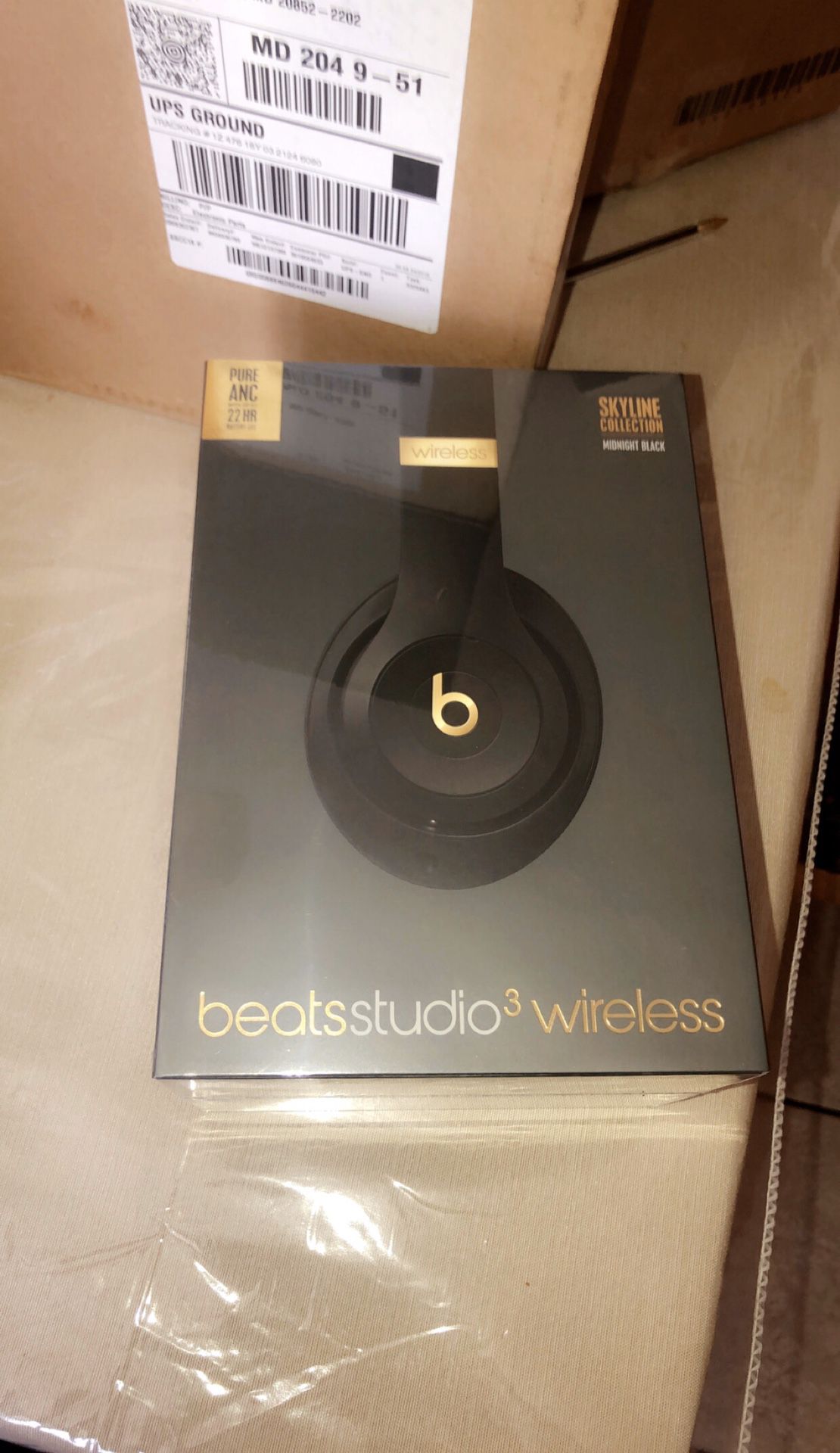 Beats studio3 Wireless- The Beats skyline collection-Midnight black