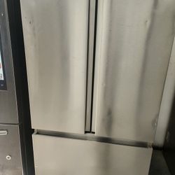 HISENSE REFRIGERATOR FRENCH DOOR 
