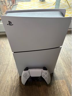 PlayStation 5 slim 1TB  - Excellent Condition