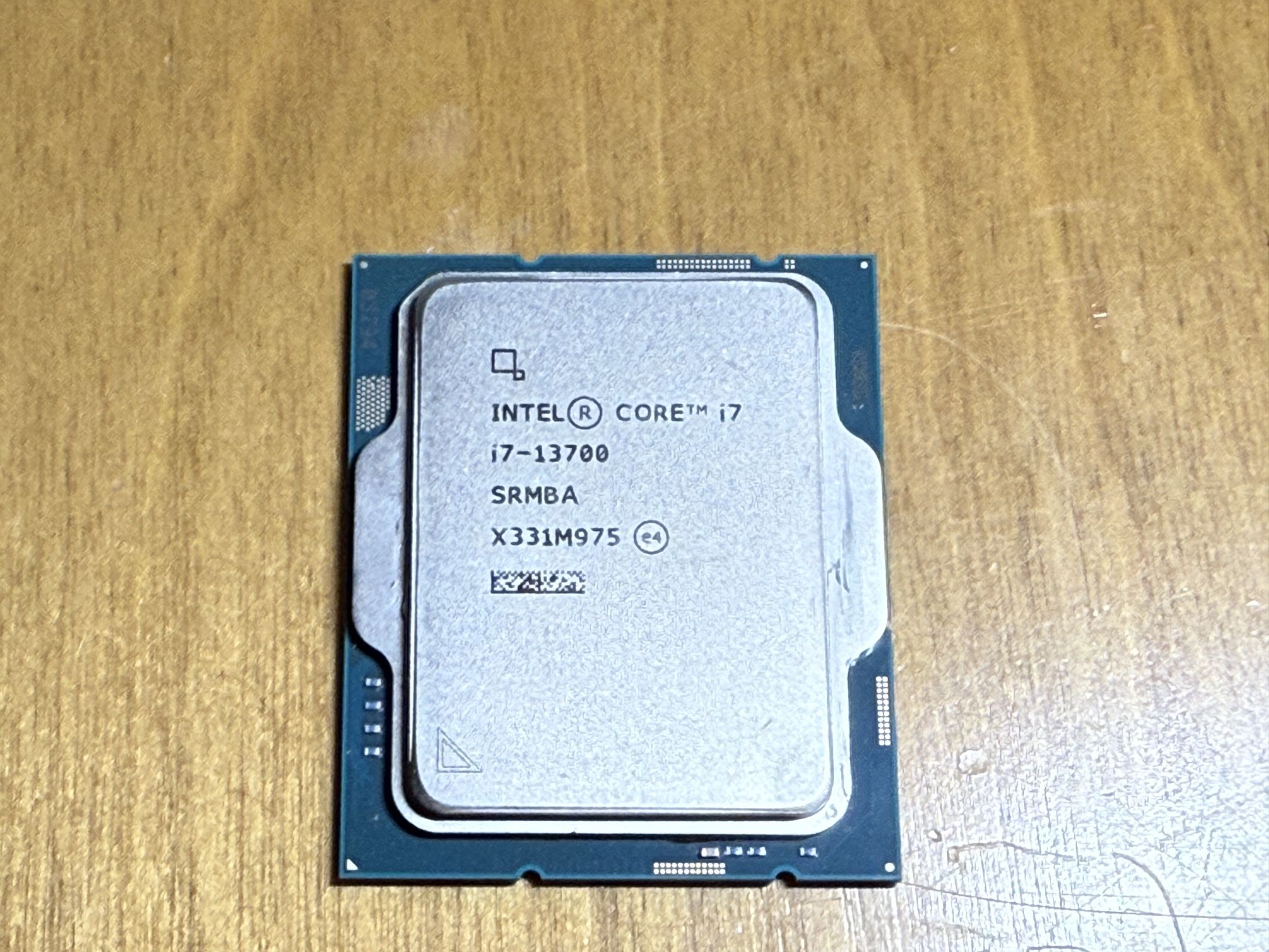 Intel i7-13700 CPU