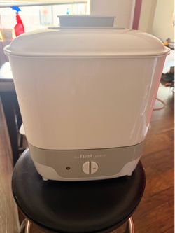 Baby bottle sterilizer