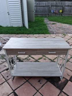 Storage table