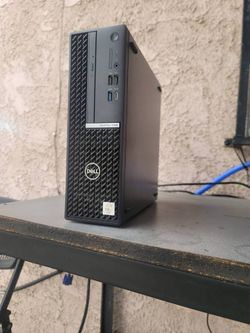 Dell PC: SSD 1TB drive, Type C port. Core i7, Wi-Fi, Bluetooth.
