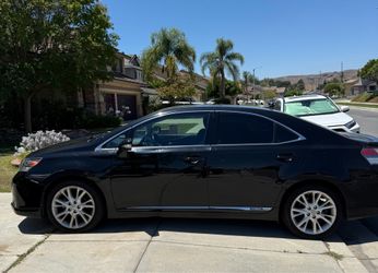For Sale: 2011 Lexus HS250h Hybrid – Well Maintained