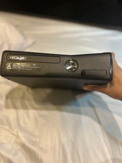 Xbox 360  No Controller All Cords 