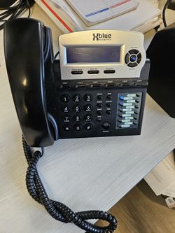 Phone System 4 Lines, 16 Extensions, 5 Handsets
