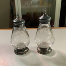 Antique Sterling Silver & Carved Crystal Table Salt Shaker & Pepper Set
