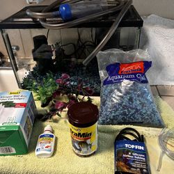 10 gallon fish tank with brand new gravel and accessories
