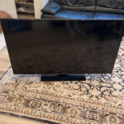 55 Inch SAMSUNG TV