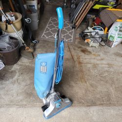 Royal Upright Vacuum Cleaner