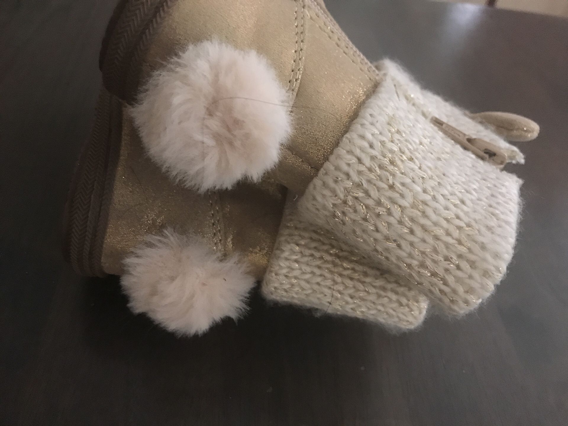 Size 4 koalaKids boots girls