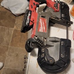 Milwaukee M18 Deep Cut Band Saw