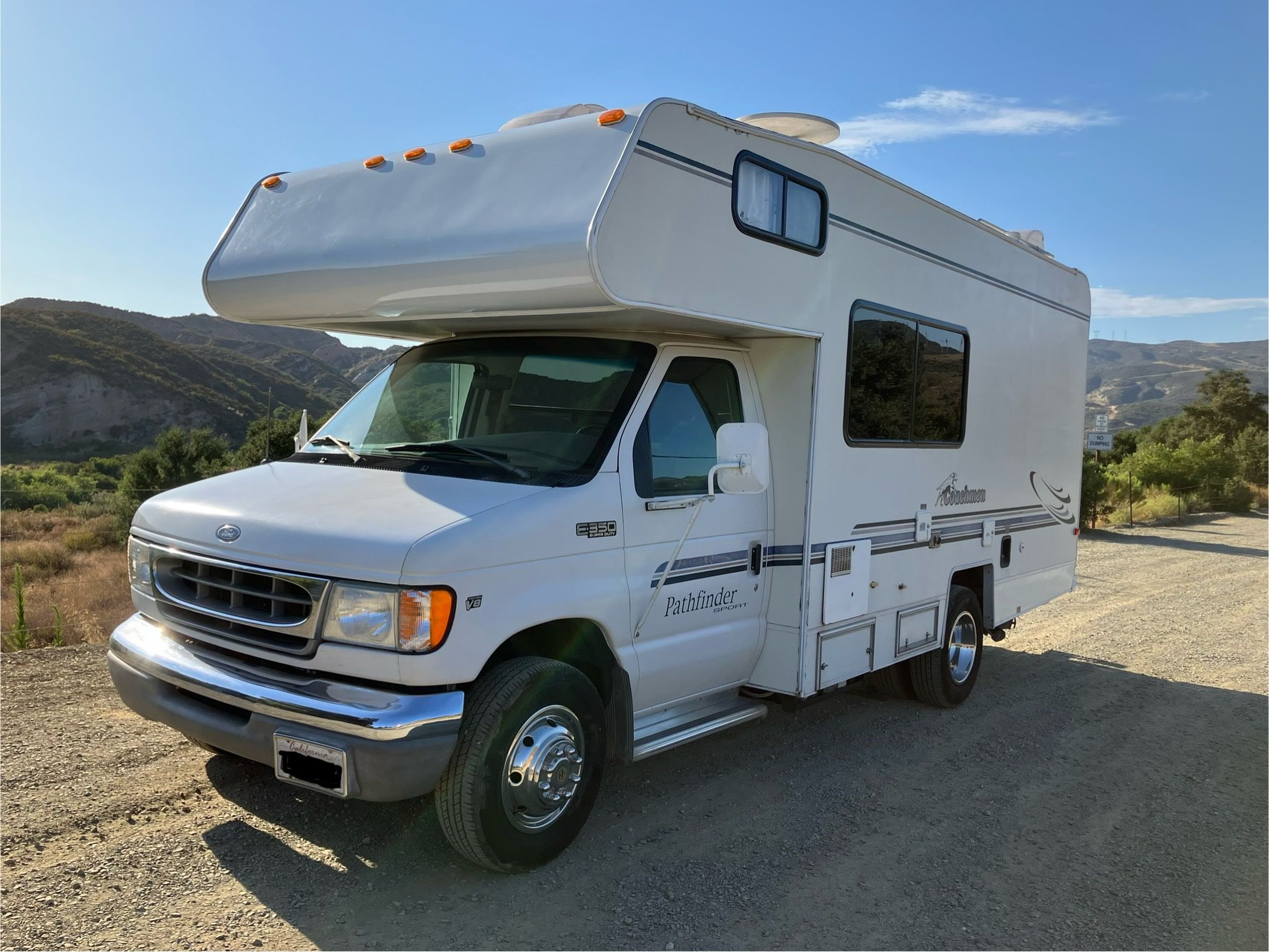 22 Ft Motorhome Coachmen 2001 for Sale in Silverado, CA - OfferUp