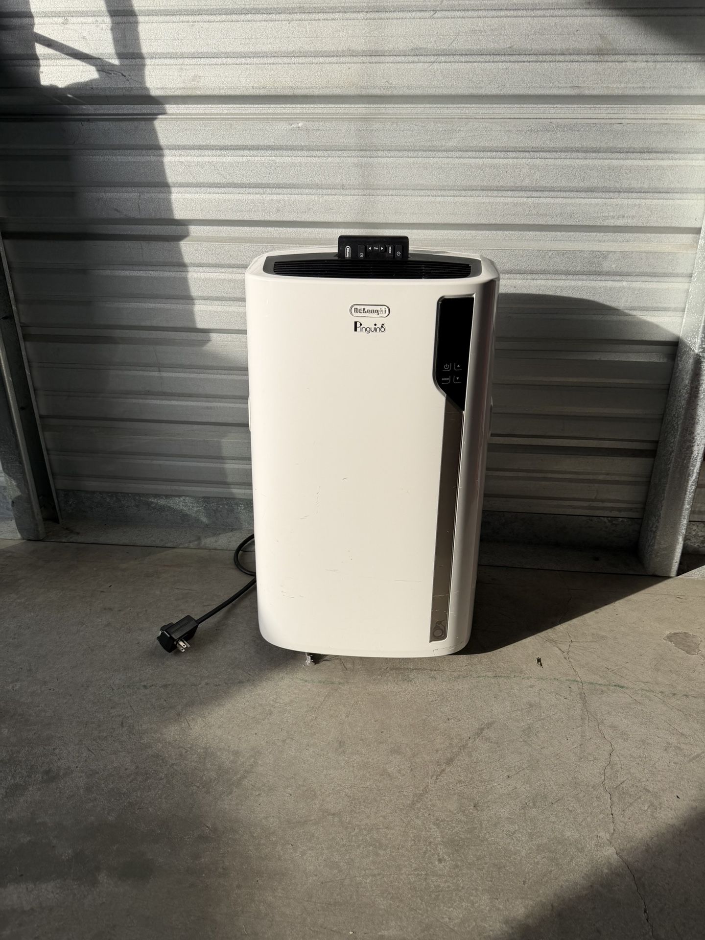 DeLonghi Portable Air Conditioner