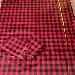 Table Cloths 3 Of Them