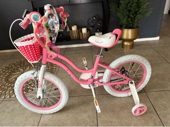 Girls Bike with Training Wheels!