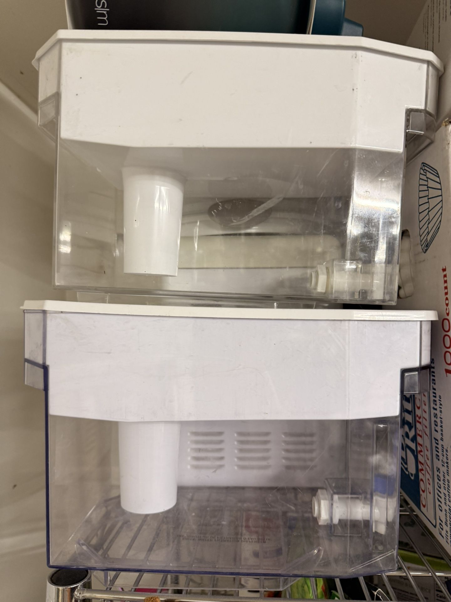 2.5 gal Brita Dispensers $5 ea