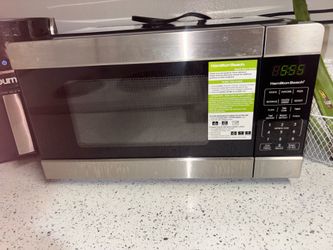 Hamilton Beach 0.9 cu ft  microwave