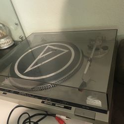 Technic Turntable