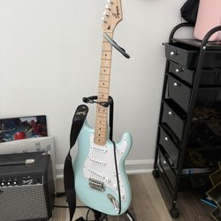 Squire Fender Electric Guitar
