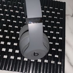 Grey Beats Studio 3 Wireless 