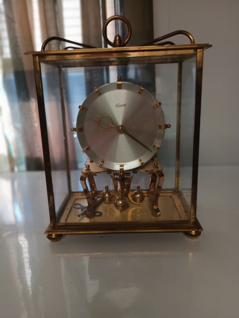 Antique Kiennger Obergfell 400 Day Brass and Glass Enclosed Mechanical Clock. _$200