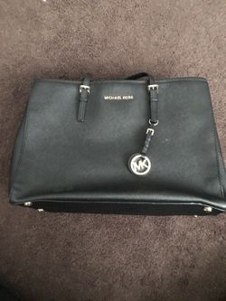 Authentic Michael kors purse
