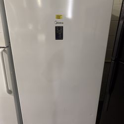 Midea Upright Freezer