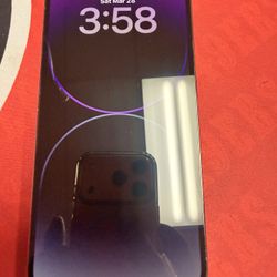 Unlocked iPhone 14 Pro Max Purple (100% Battery)