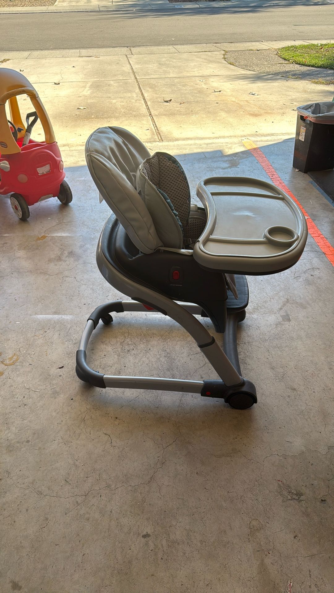 Graco Adjustable high chair