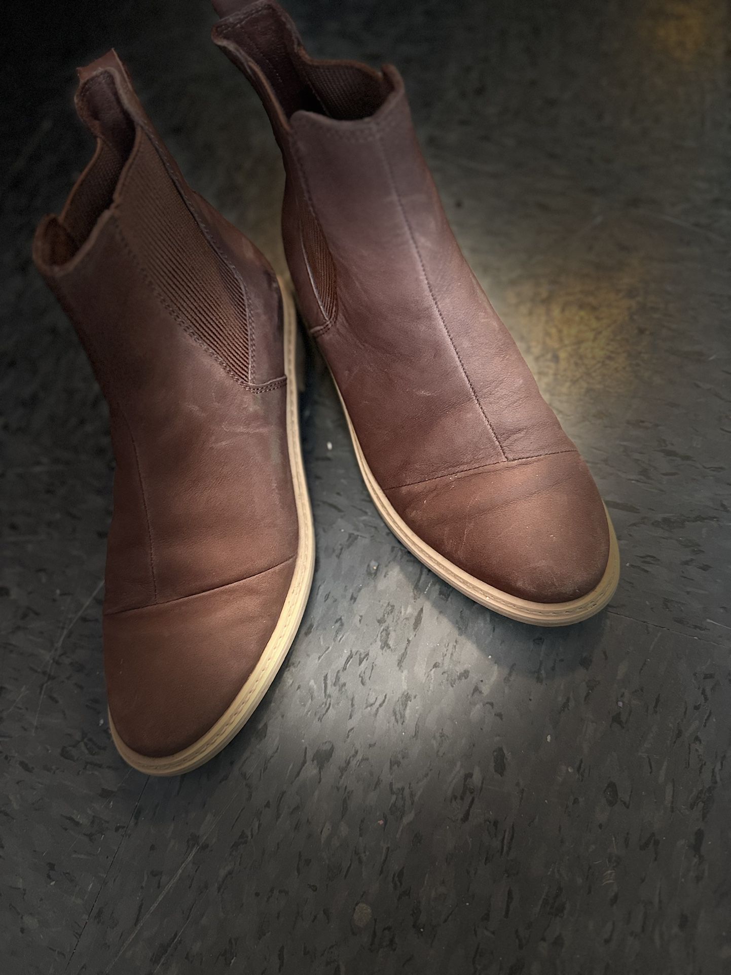 TOMS brown Charlie Boots