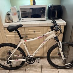 Specialized Rockhopper Comp aluminum mountain bicycle