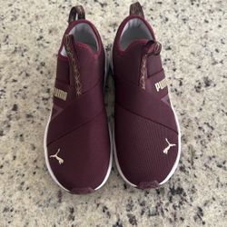 Ladies, Puma, Maroon, And Gold, Better Foam Tennis