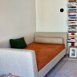 Daybed / Chaise + Mattress + 100% Linen Cover (Options)