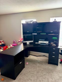 Desk furniture
