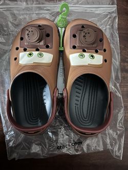 Tow Mater Crocs