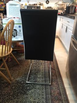 Mesa De Cristal De Comedor Con Cuatro Sillas