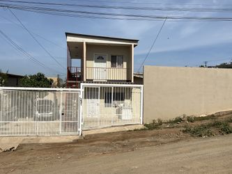 Casa Y Departamentos. En Maneadero Ensenada