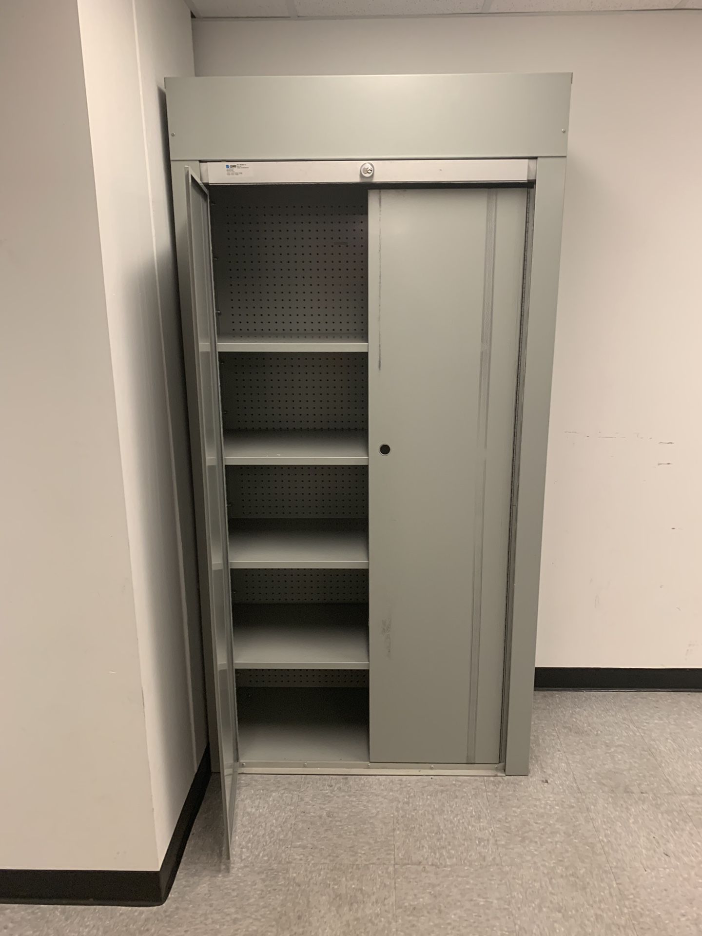 QMI 3 SHELF SECURITY WITH ROLL DOWN LOCKING DOOR 1MSPRING6